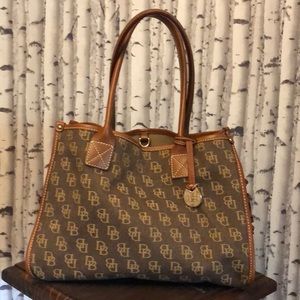 Dooney&Bourke purse